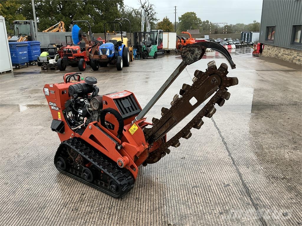 Ditch Witch C24X Trencher Excavator (ST28044) Paletli ekskavatörler