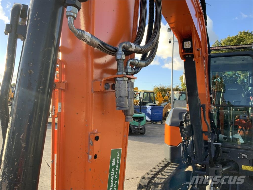 Doosan DK63-7 Series 7 Digger (ST27920) Pelle sur chenilles
