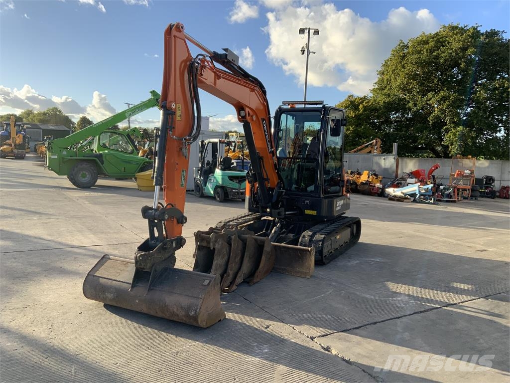 Doosan DK63-7 Series 7 Digger (ST27920) Pelle sur chenilles