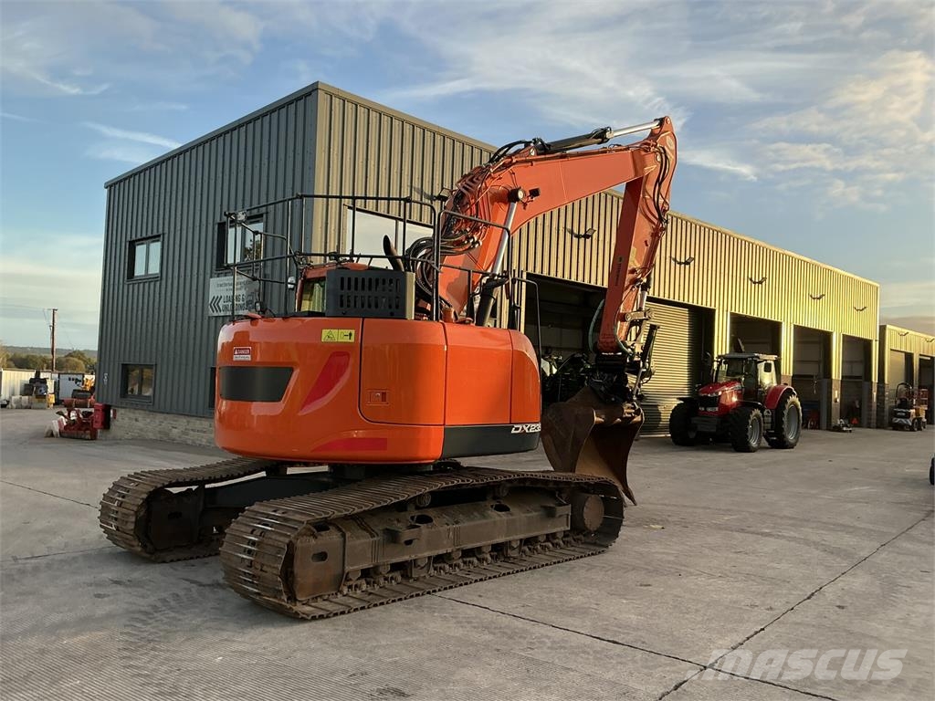 Doosan DX235 LCR-5 Steelwrist Tiltrotator Digger (ST27743 Crawler excavators