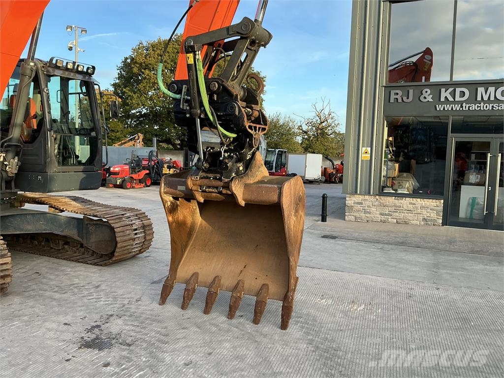 Doosan DX235 LCR-5 Steelwrist Tiltrotator Digger (ST27743 Crawler excavators