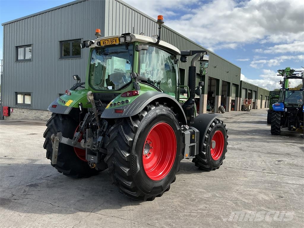 Fendt 516 Profi Plus Tractor (ST27582) ماكينات زراعية - غير ذلك
