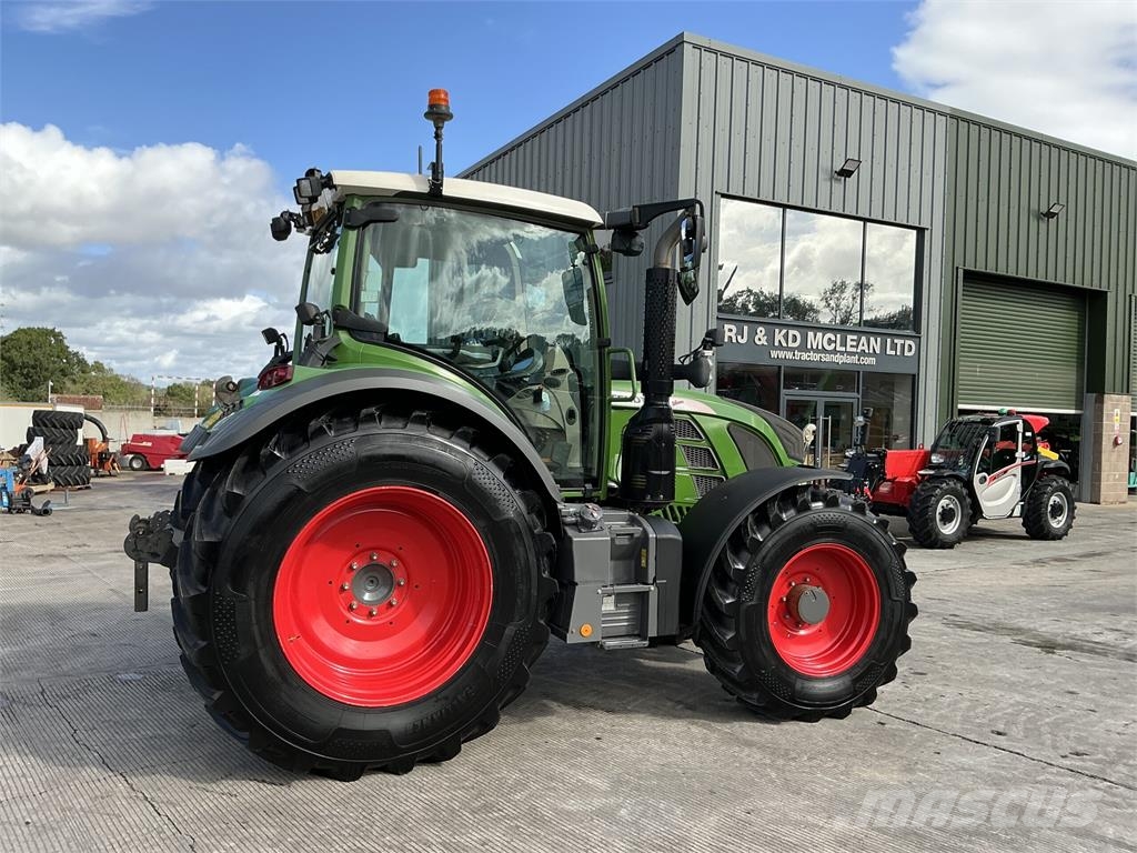 Fendt 516 Profi Plus Tractor (ST27582) ماكينات زراعية - غير ذلك