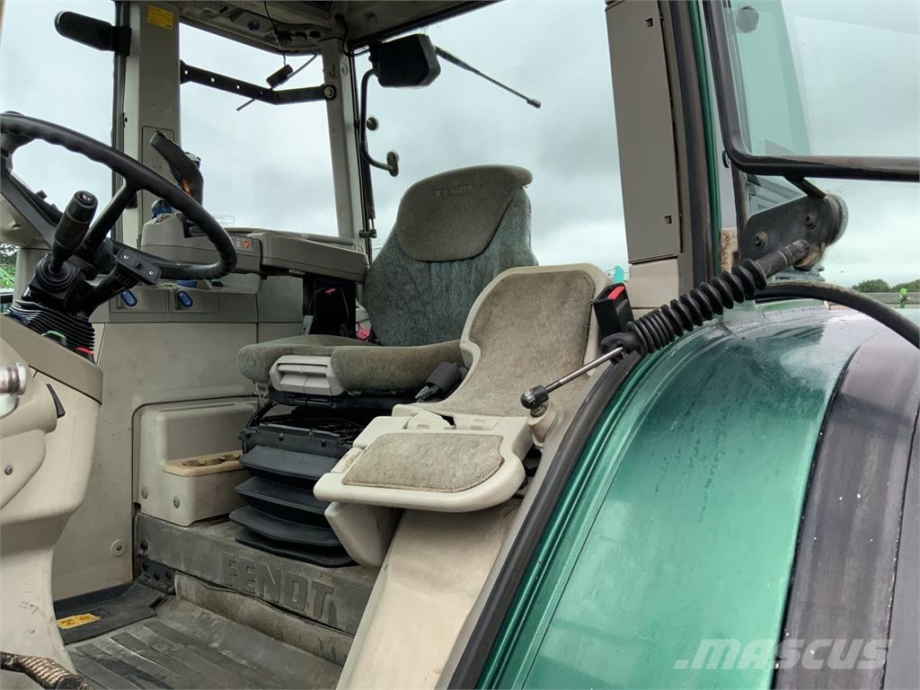 Fendt 716 Vario TMS Tractor (ST27388) Maszyny rolnicze - Inne