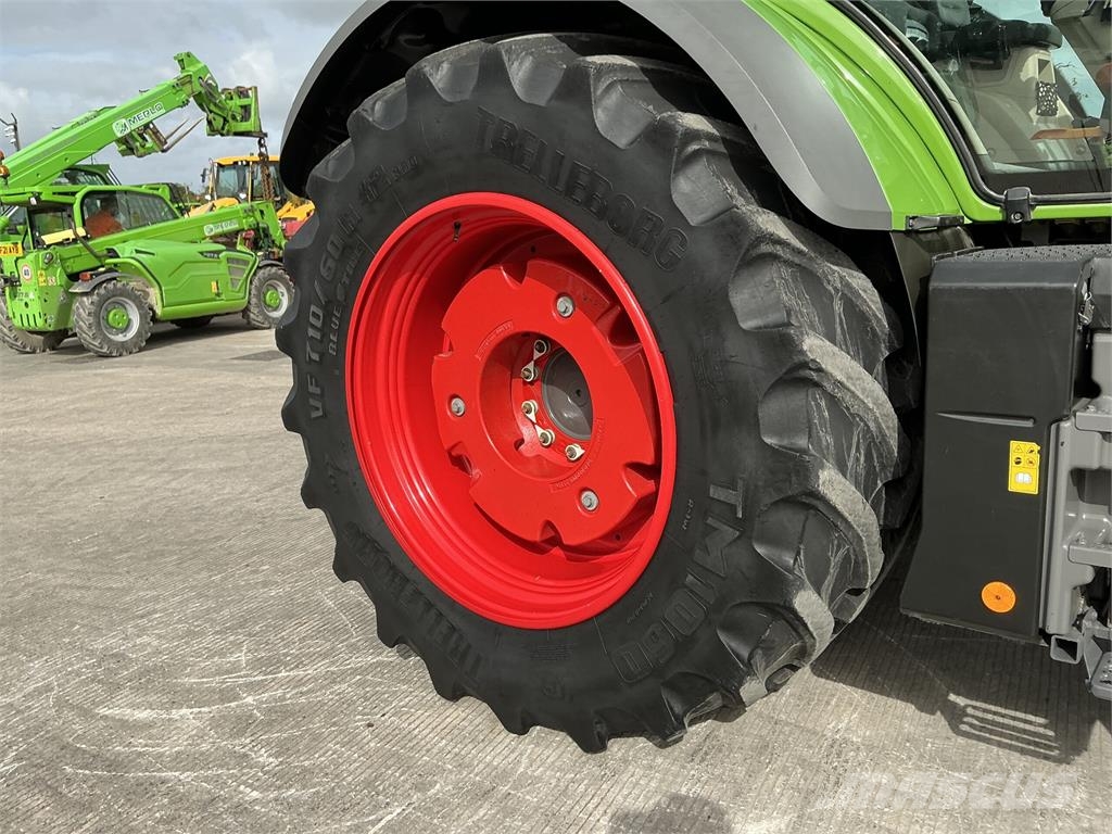 Fendt 724 Profi Plus Tractor (ST27737) Sonstige Landmaschinen