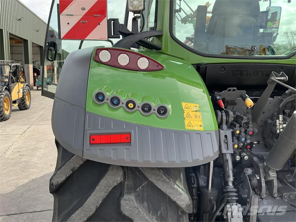 Fendt 724 Profi Plus Tractor (ST27737) Sonstige Landmaschinen