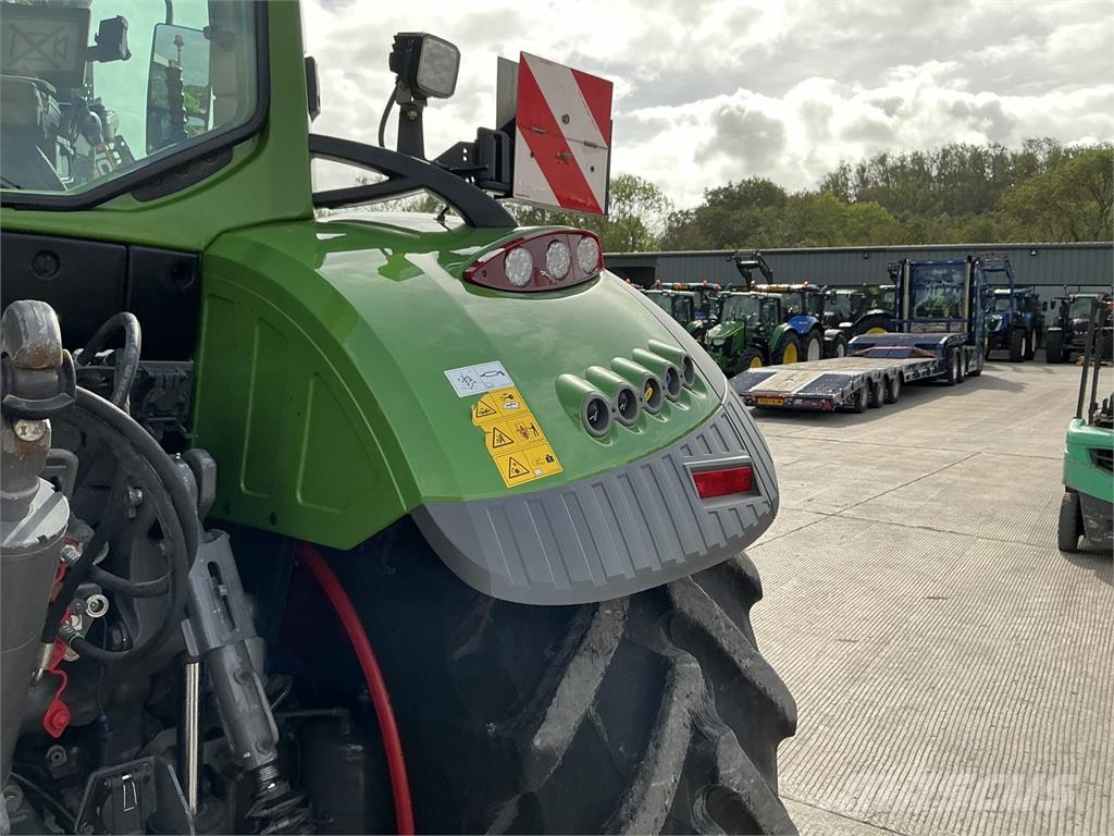 Fendt 724 Profi Plus Tractor (ST27737) Sonstige Landmaschinen