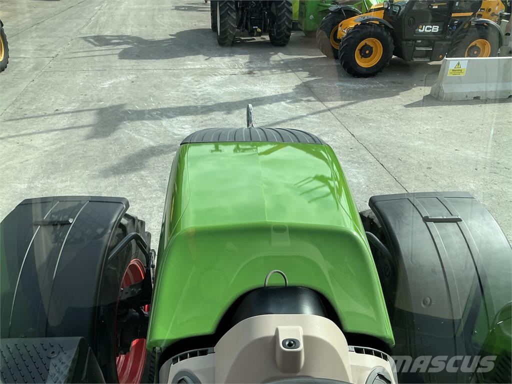 Fendt 724 Profi Plus Tractor (ST27737) Sonstige Landmaschinen