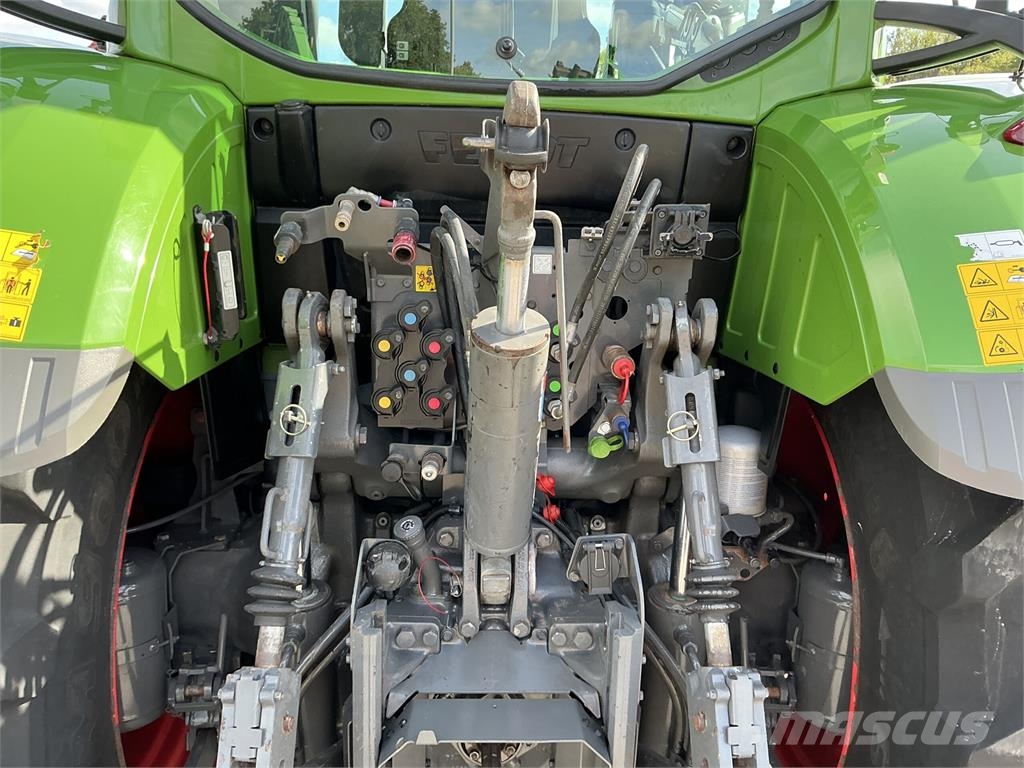 Fendt 724 Profi Plus Tractor (ST27728) Sonstige Landmaschinen