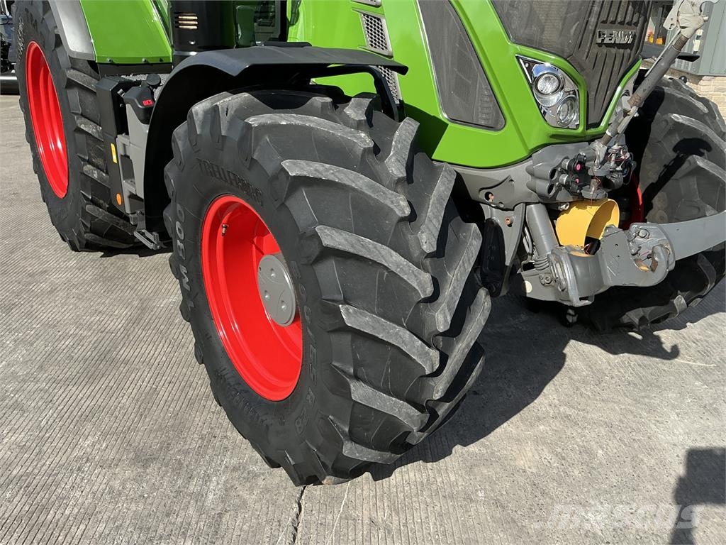 Fendt 724 Profi Plus Tractor (ST27728) Sonstige Landmaschinen