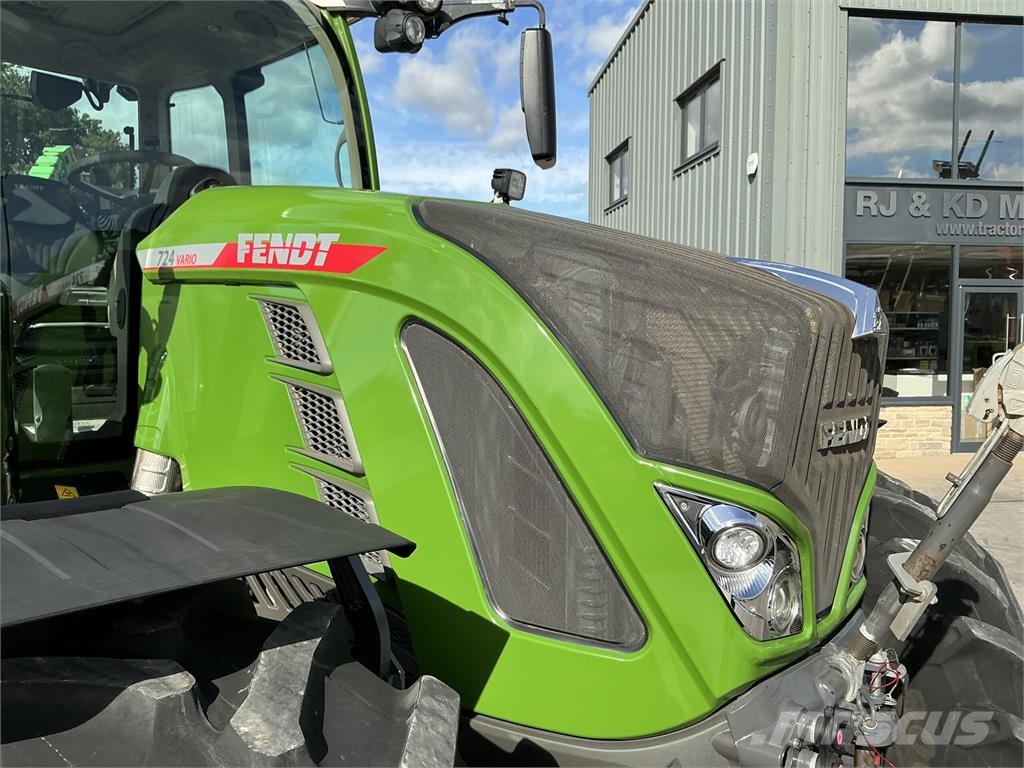 Fendt 724 Profi Plus Tractor (ST27728) Sonstige Landmaschinen
