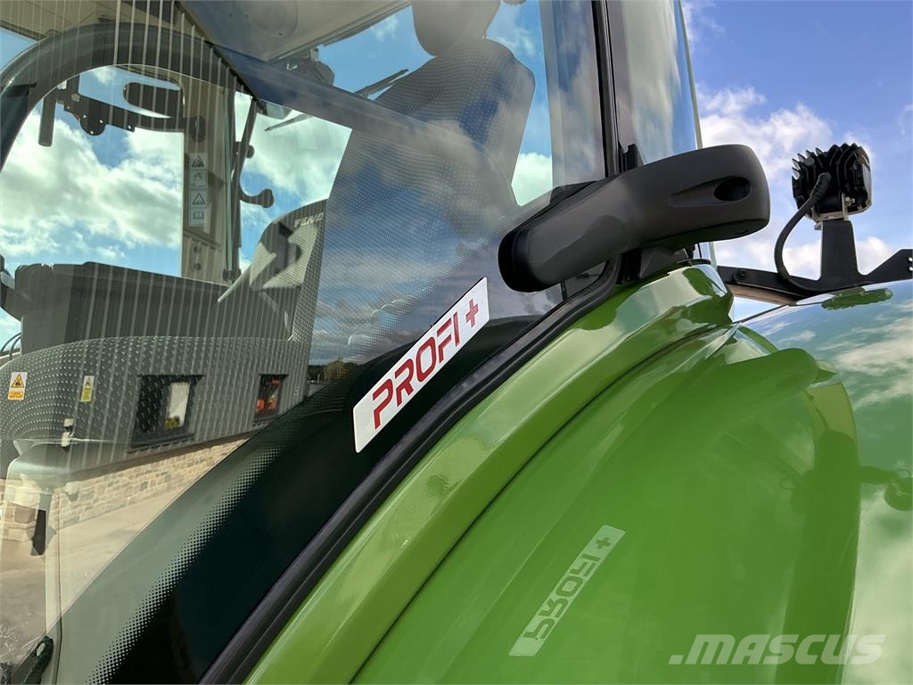 Fendt 724 Profi Plus Tractor (ST27728) Sonstige Landmaschinen