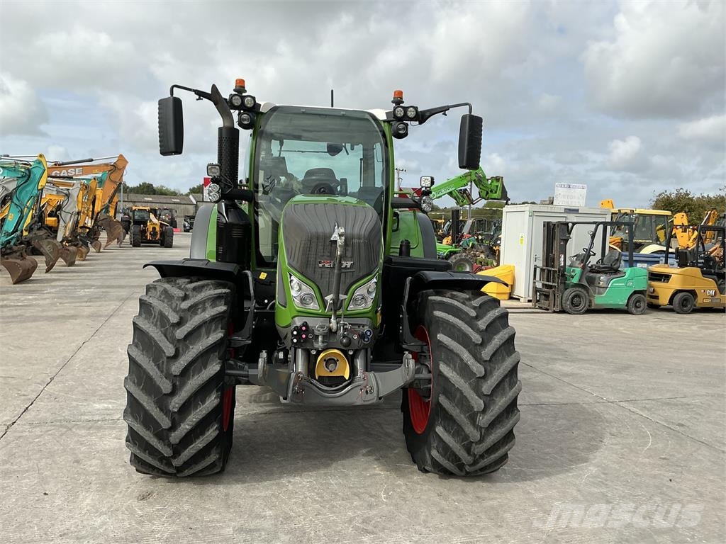 Fendt 724 Profi Plus Tractor (ST27737) Sonstige Landmaschinen