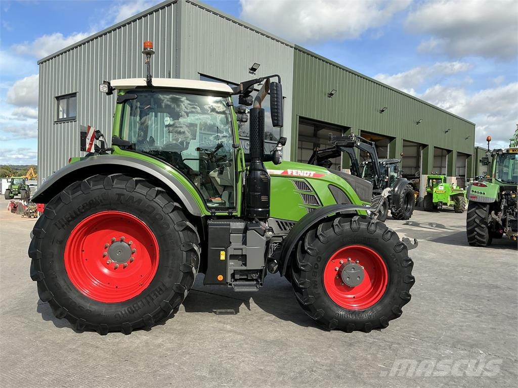 Fendt 724 Profi Plus Tractor (ST27728) Sonstige Landmaschinen