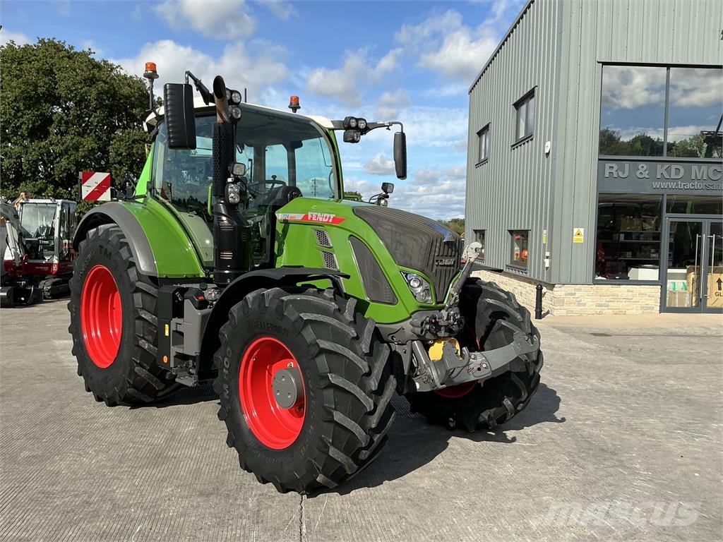 Fendt 724 Profi Plus Tractor (ST27728) Sonstige Landmaschinen