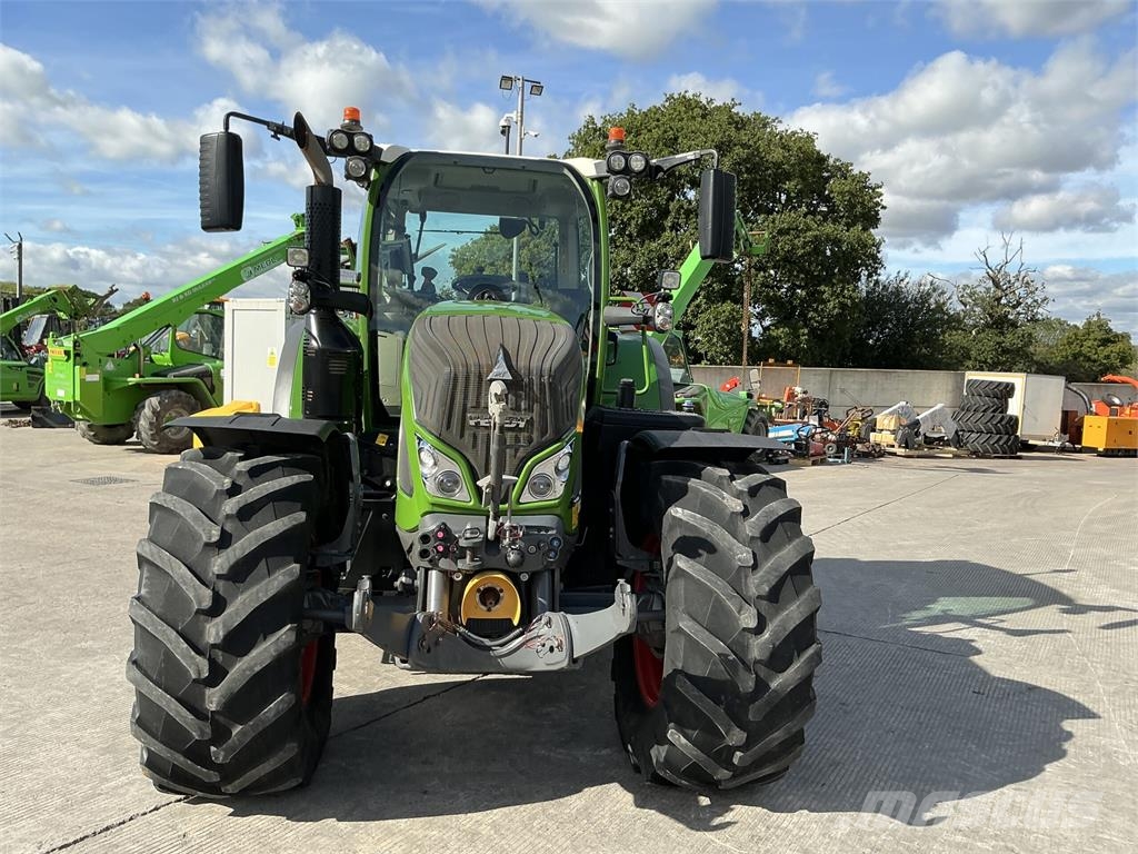 Fendt 724 Profi Plus Tractor (ST27728) Sonstige Landmaschinen