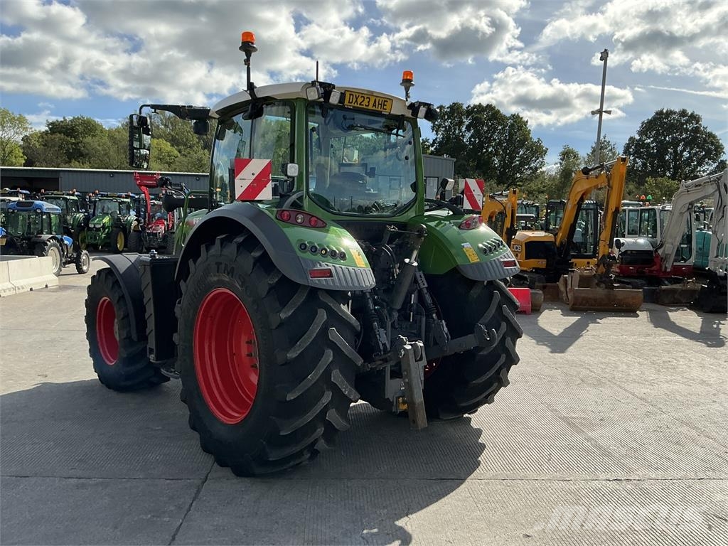 Fendt 724 Profi Plus Tractor (ST27728) Sonstige Landmaschinen