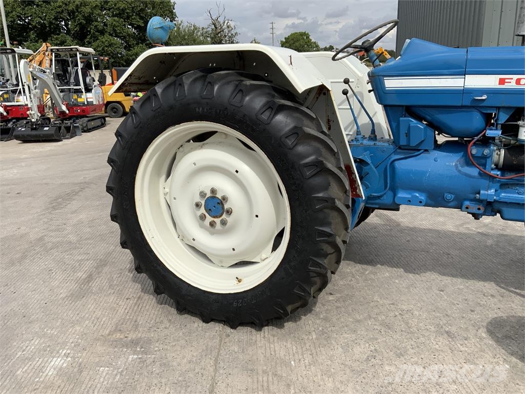 Ford 5000 Tractor (ST27441) Traktorid