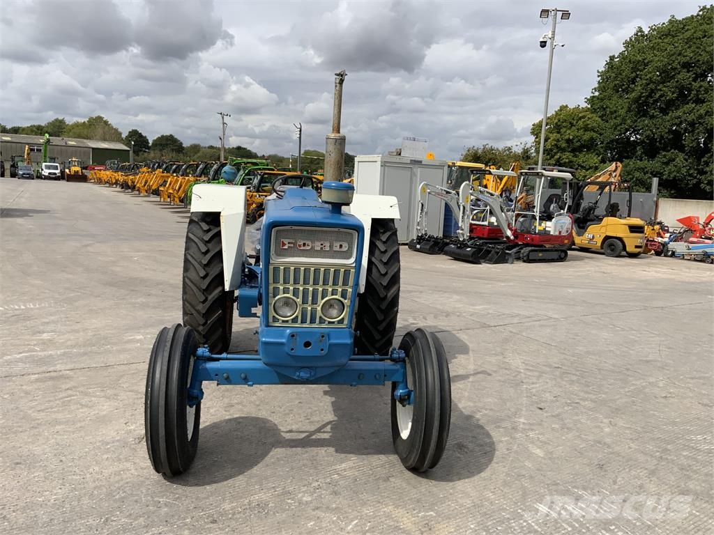 Ford 5000 Tractor (ST27441) Traktorid