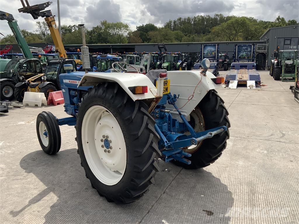 Ford 5000 Tractor (ST27441) Traktorid
