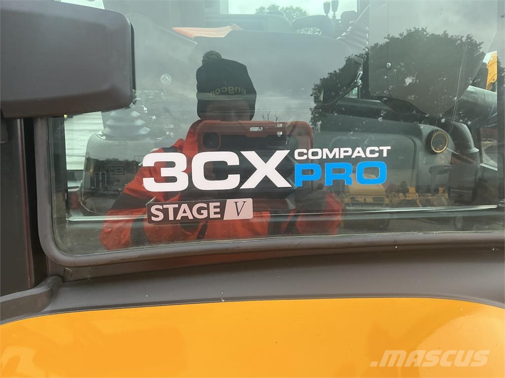 JCB 3CX Compact Pro Tractor (ST28002) Construction - Others
