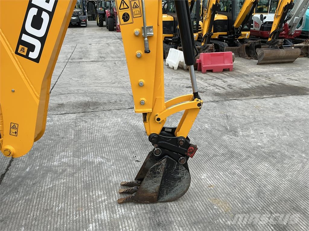 JCB 3CX Compact Pro Tractor (ST28002) Sonstige Baumaschinen
