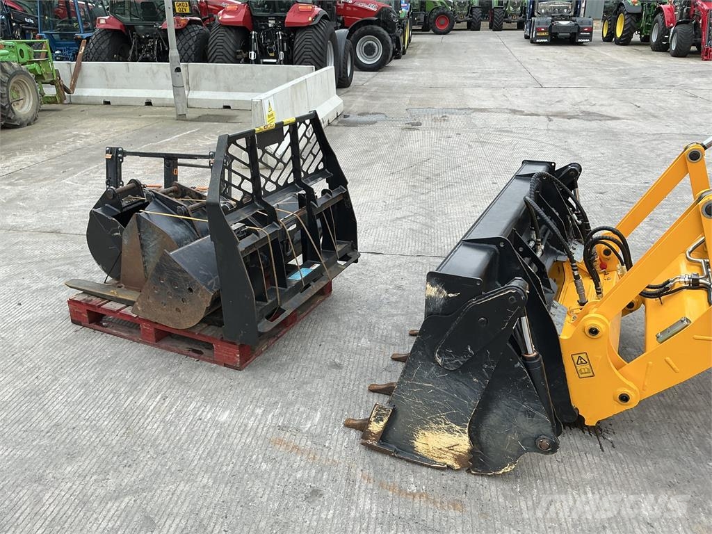 JCB 3CX Compact Pro Tractor (ST28002) Sonstige Baumaschinen