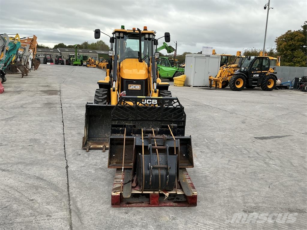 JCB 3CX Compact Pro Tractor (ST28002) Sonstige Baumaschinen