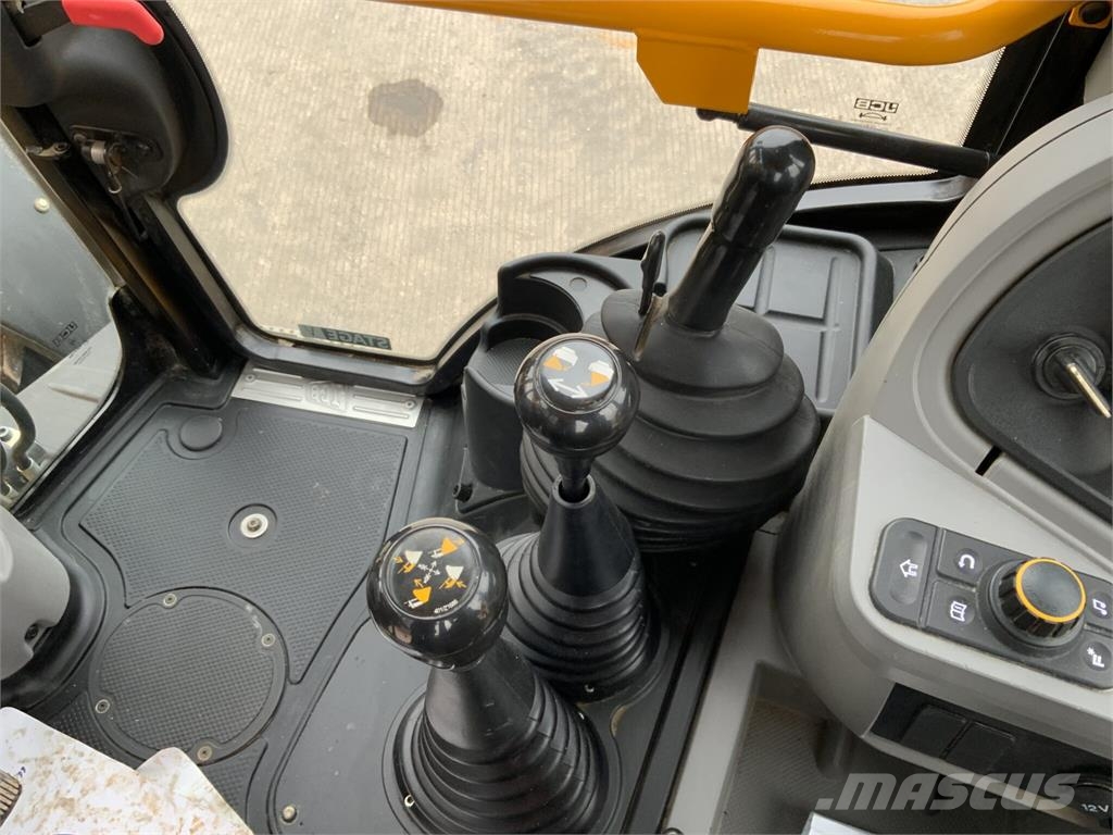 JCB 3CX Site Master Pro Wheeled Digger (ST25999) Agricultura - Otros