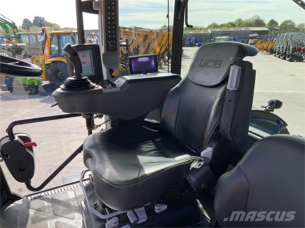JCB 4220 Fastrac Tractor (ST26453) 农业机械-其他