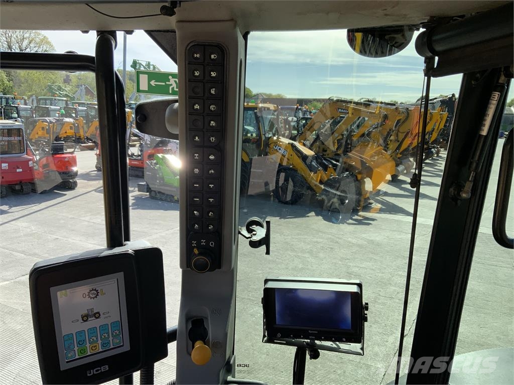 JCB 4220 Fastrac Tractor (ST26453) 农业机械-其他