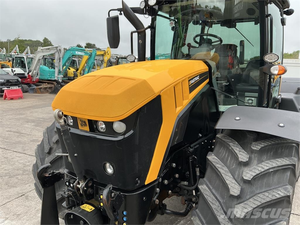 JCB 4220 Fastrac Tractor (ST27390) Maszyny rolnicze - Inne