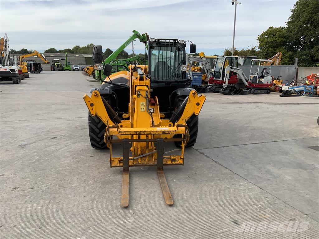 JCB 533-105 Telehandler (ST27777) مناولات متداخلة