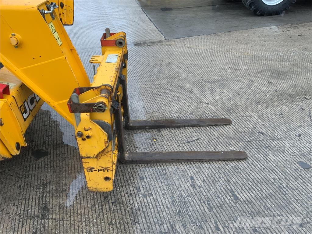 JCB 535-125 Hi Viz Telehandler (ST27858) مناولات متداخلة