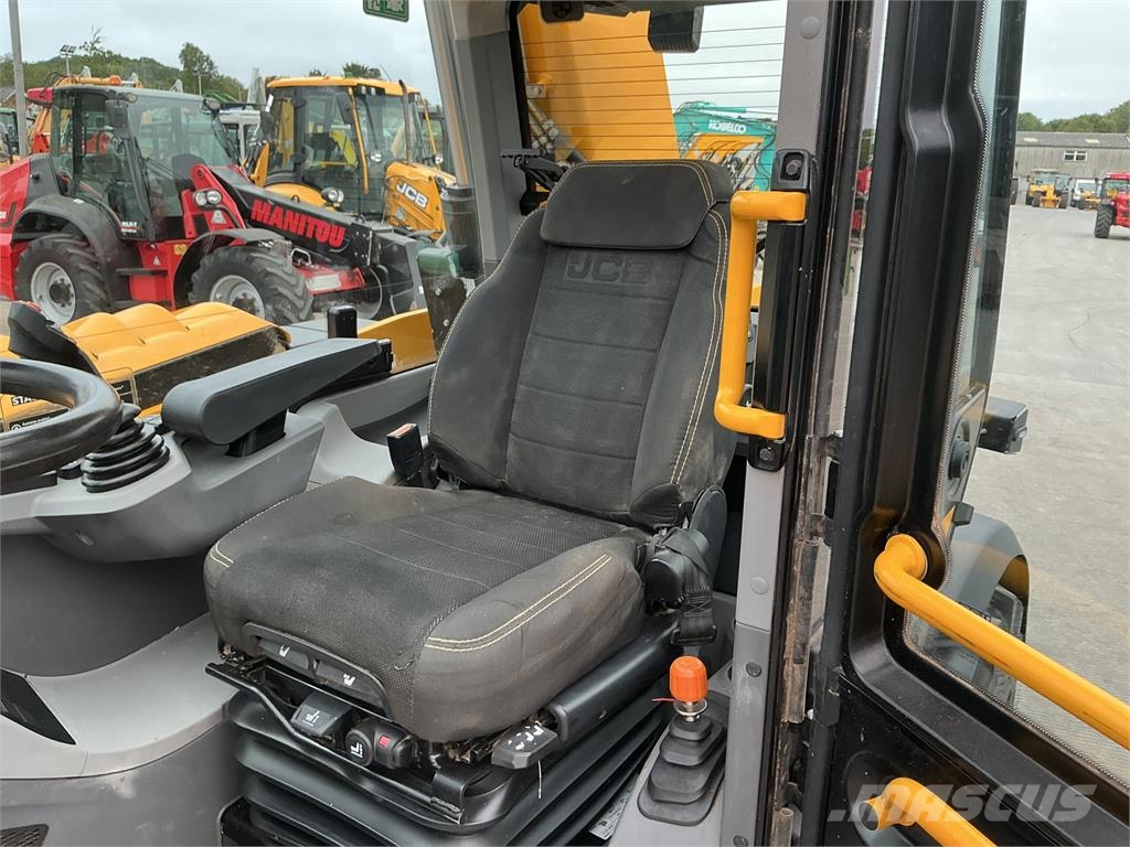 JCB 542-70 Agri Super Telehandler (ST26922) Teleskopiskie manipulatori