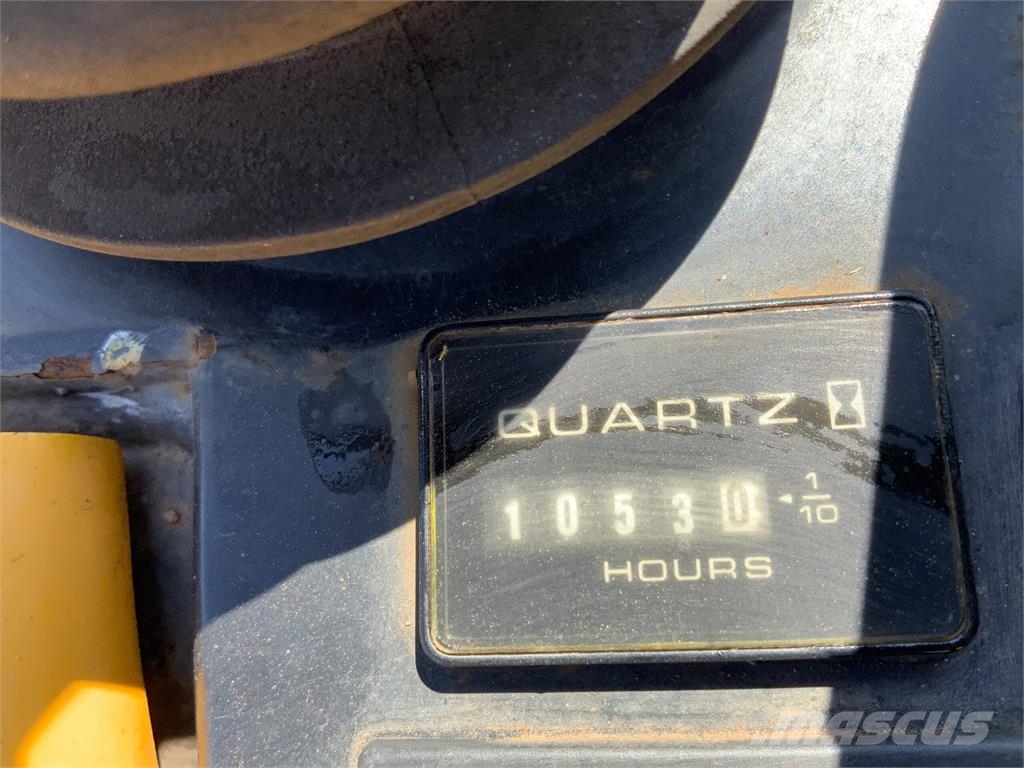 JCB 8008 CTS Digger (ST27243) ماكينات زراعية - غير ذلك