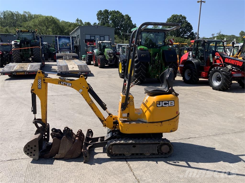 JCB 8008 CTS Digger (ST27243) ماكينات زراعية - غير ذلك