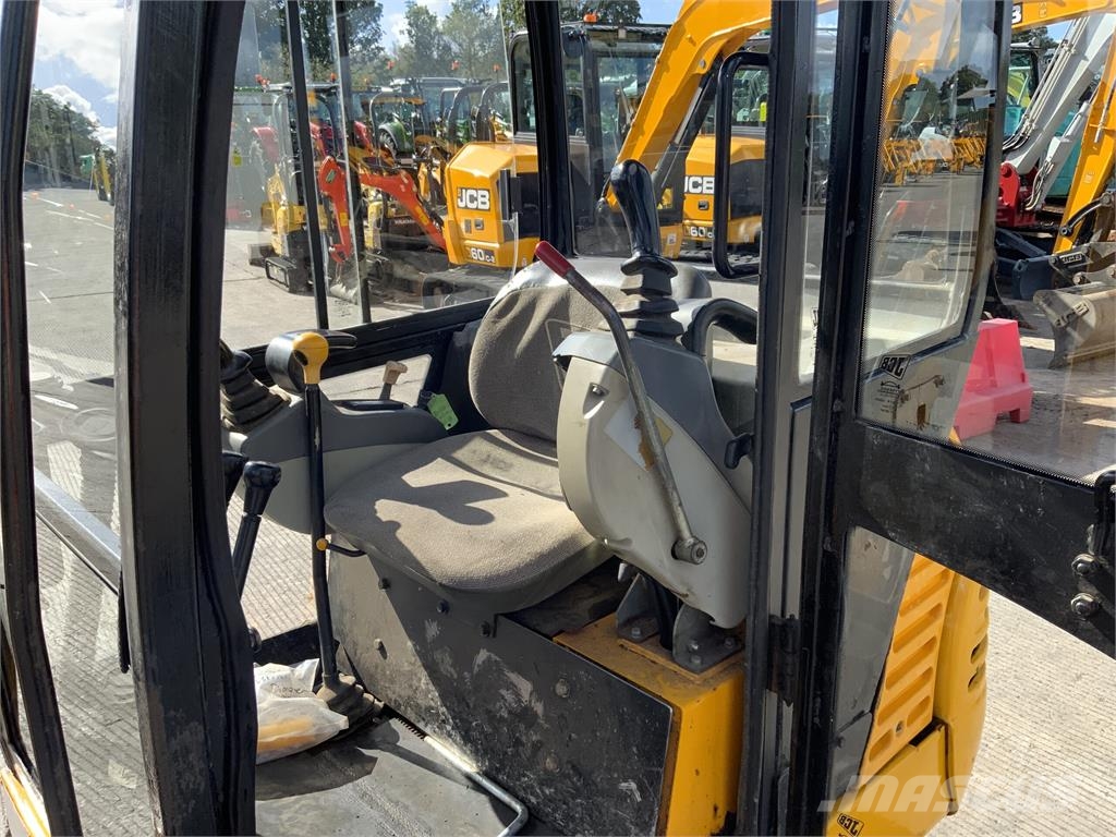 JCB 8015 Digger (ST27793) Telakaivukoneet
