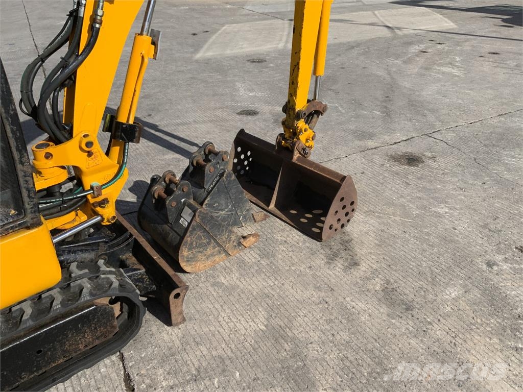 JCB 8015 Digger (ST27793) Telakaivukoneet