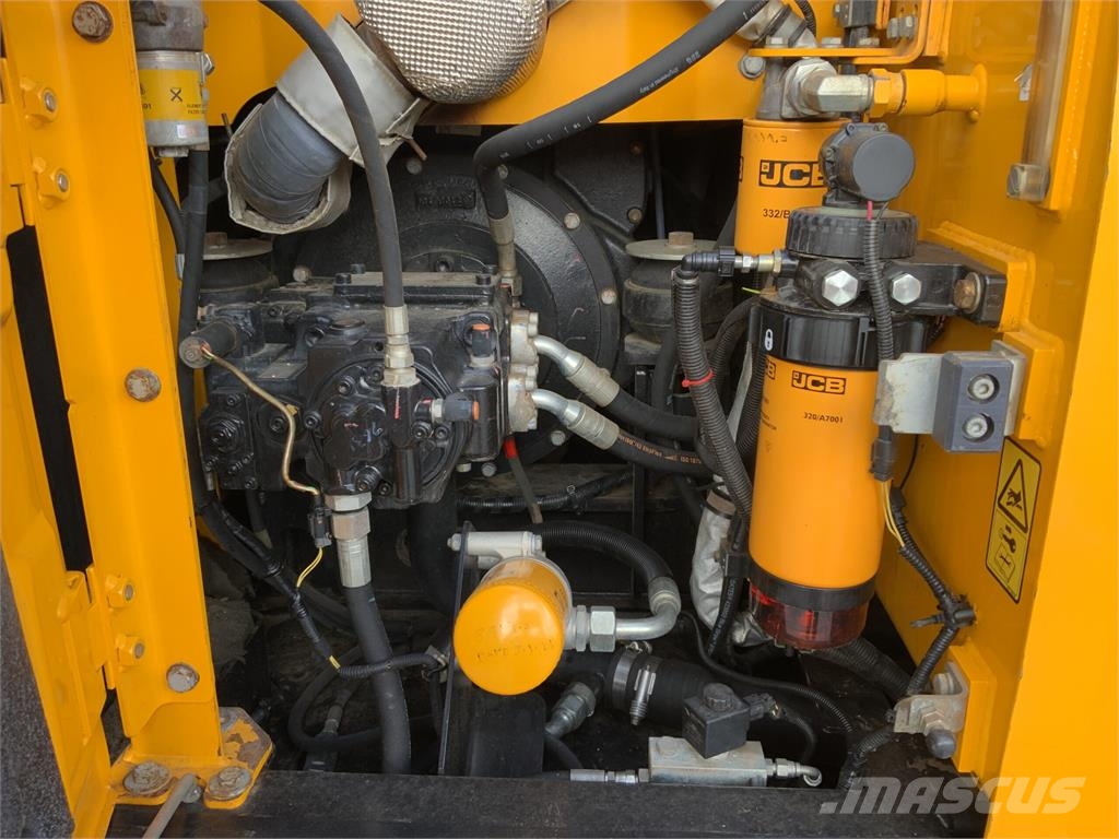 JCB JS145 LC Plus Digger (ST27308) Верижен екскаватор