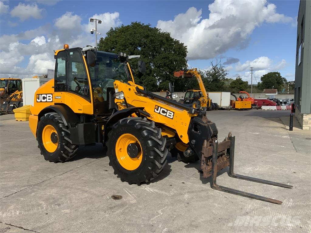 JCB TM320 Pivot Steer Telehandler (ST27652) Telescopic handlers