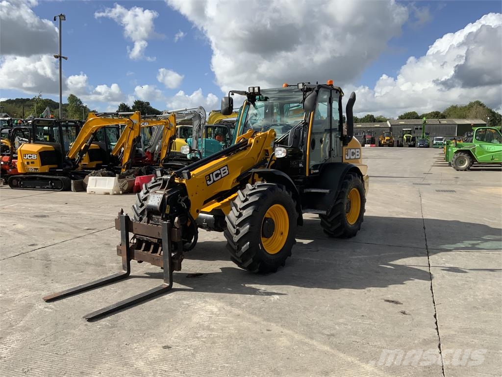 JCB TM320 Pivot Steer Telehandler (ST27652) Telescopic handlers