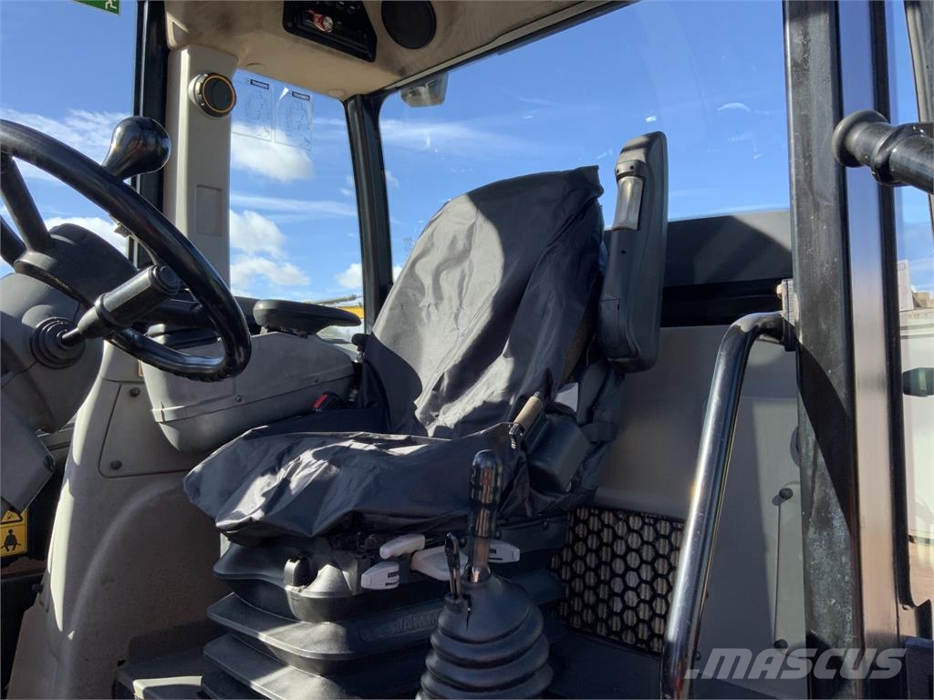 JCB TM320S Pivot Steer Telehandler (ST27810) Teleskoplader