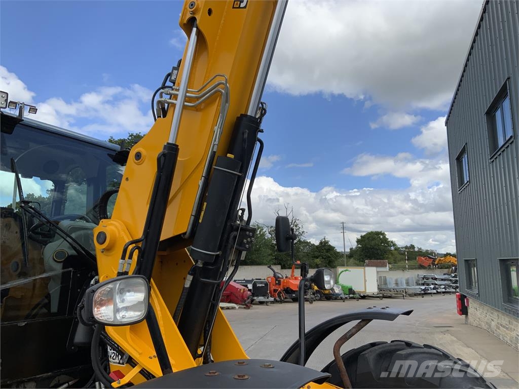 JCB TM420 Pivot Steer Telehandler (ST26845) مناولات متداخلة