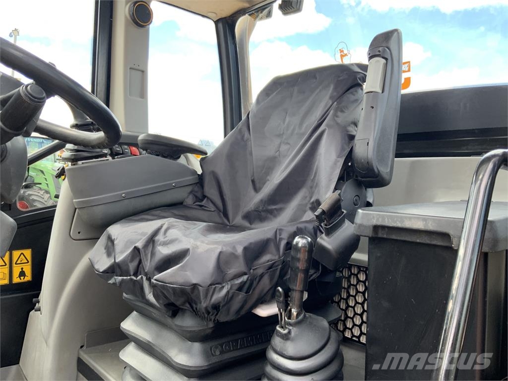 JCB TM420 Pivot Steer Telehandler (ST26845) مناولات متداخلة