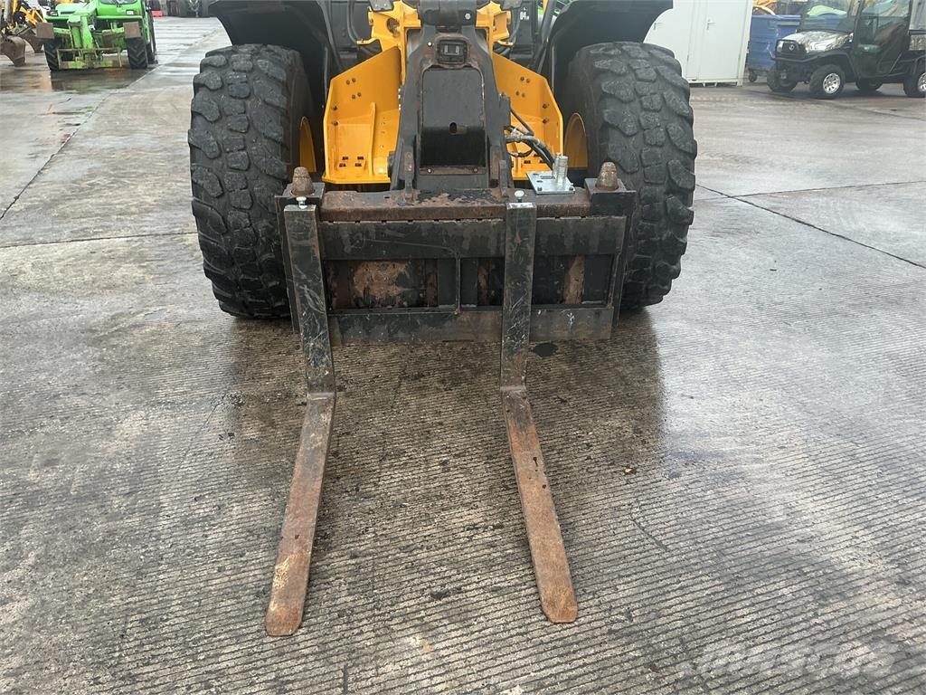 JCB TM420S SV Telehandler (ST27754) Teleskoplader