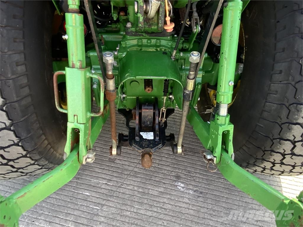 John Deere 3045R Compact Tractor (ST27066) ماكينات زراعية - غير ذلك