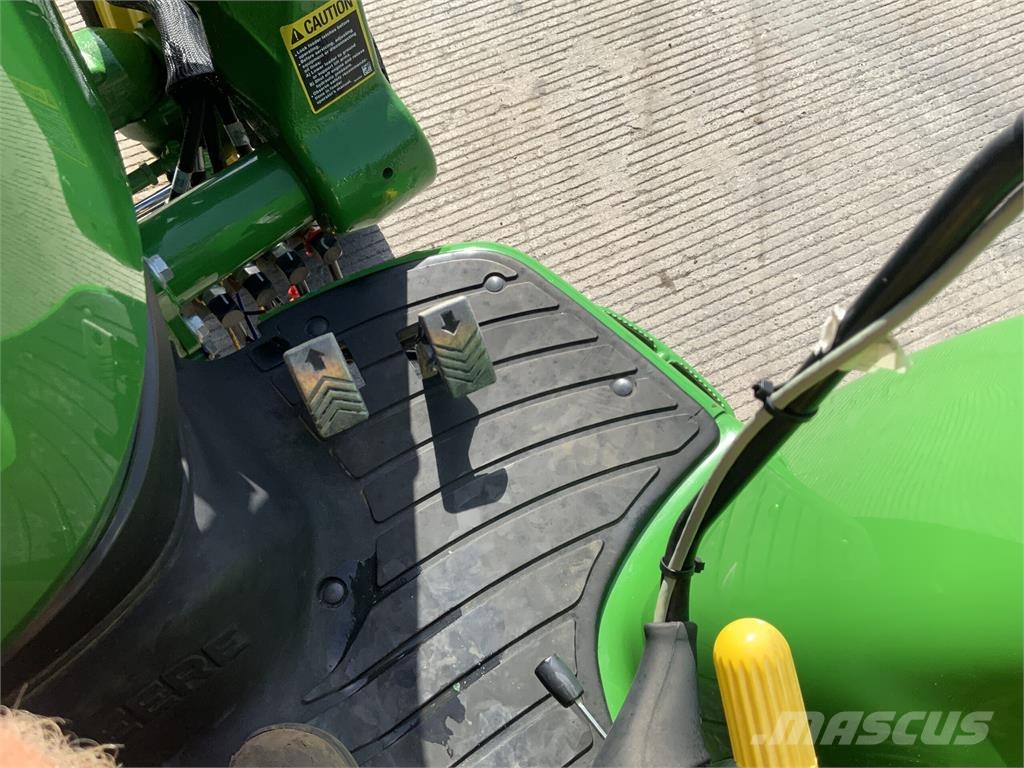 John Deere 3045R Compact Tractor (ST27066) ماكينات زراعية - غير ذلك