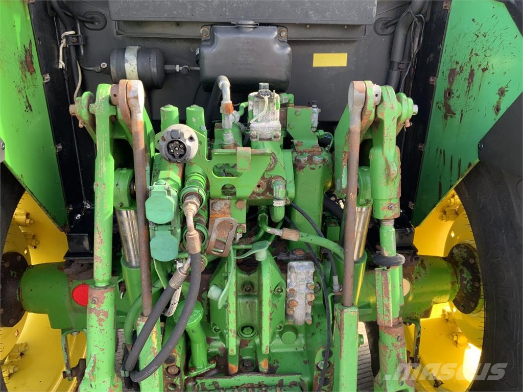 John Deere 6010 Tractor (ST27735) الجرارات