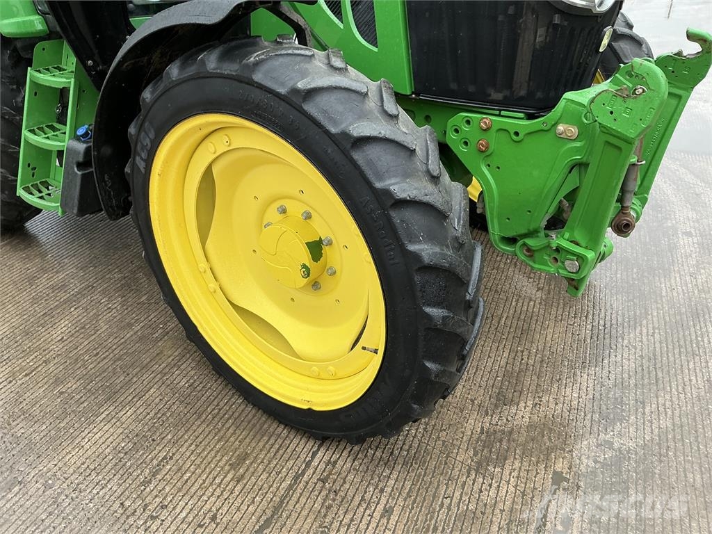 John Deere 6090M Tractor (ST26116) Ďalšie poľnohospodárske stroje